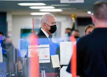 Biden se niega a responder a una pregunta sobre Afganistán y se marcha tras ofrecerse a responder a preguntas