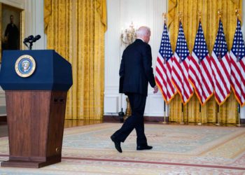 Biden hundió el barco y ahora se jacta de la cantidad de botes salvavidas