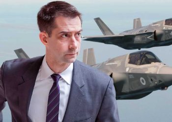 Tom Cotton pide a Biden que "destruya a todos los combatientes talibanes" cerca de Kabul