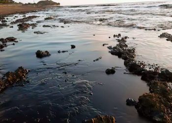 Enorme derrame de petróleo en siria