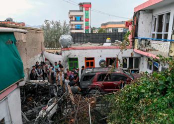 EE. UU. ofrece indemnizar a familias de los 10 muertos en ataque ordenado por Biden en Kabul