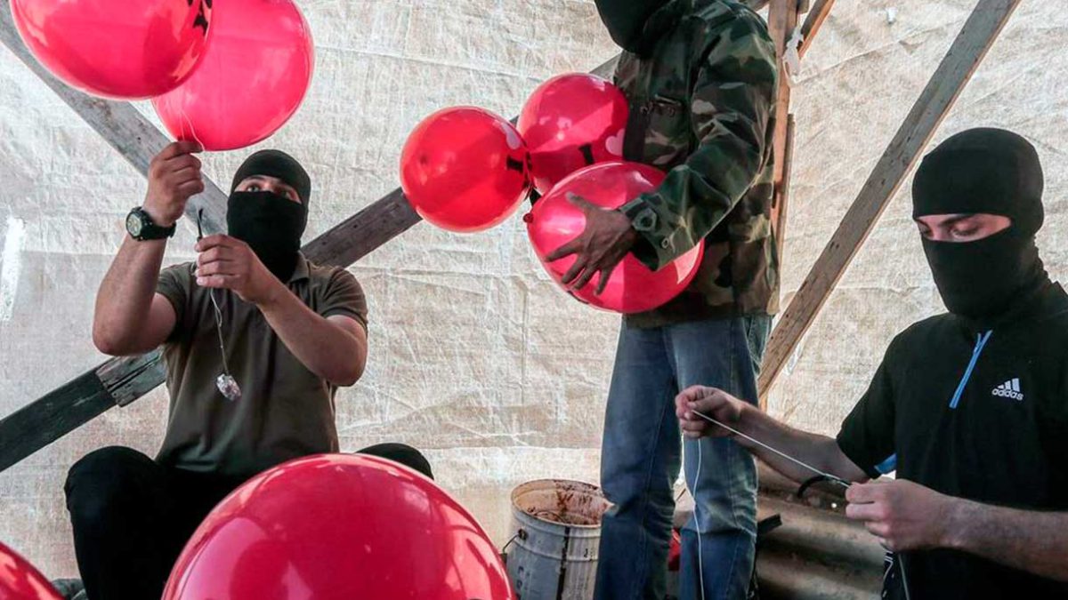 Terroristas de Gaza envían globos explosivos a Israel