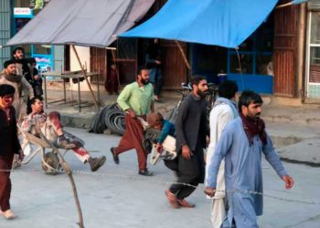 Ataque suicida en el aeropuerto de Kabul: se reporta 10 muertes - Informe