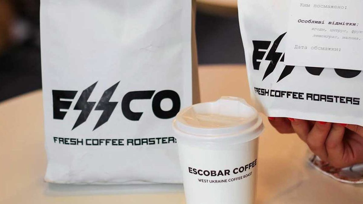 Propietarios de cafetería ucraniana en ex-sinagoga dicen que el logo de las SS es un "error de fuente"