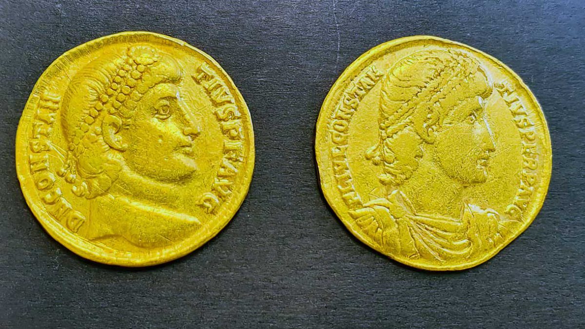 Hallan en Bnei Brak antiguas monedas de oro saqueadas de yacimientos arqueológicos