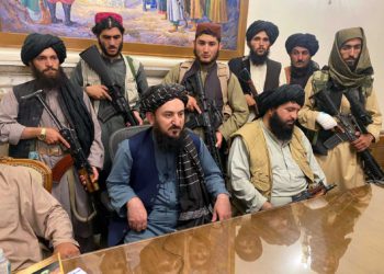 Los talibanes irrumpen en el palacio presidencial de Kabul, culminando la sorprendente toma de posesión de Afganistán