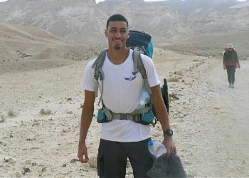 Madre de francotirador israelí herido reprocha a Bennett su ausencia: “¿Dónde estás?”