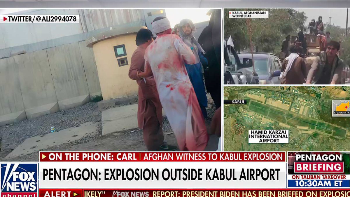 Traductor afgano: Una niña murió en mis brazos tras la explosión en Kabul