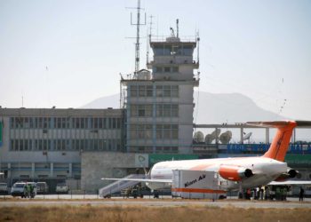 Los talibanes piden a las aerolíneas que reanuden los vuelos internacionales a Afganistán