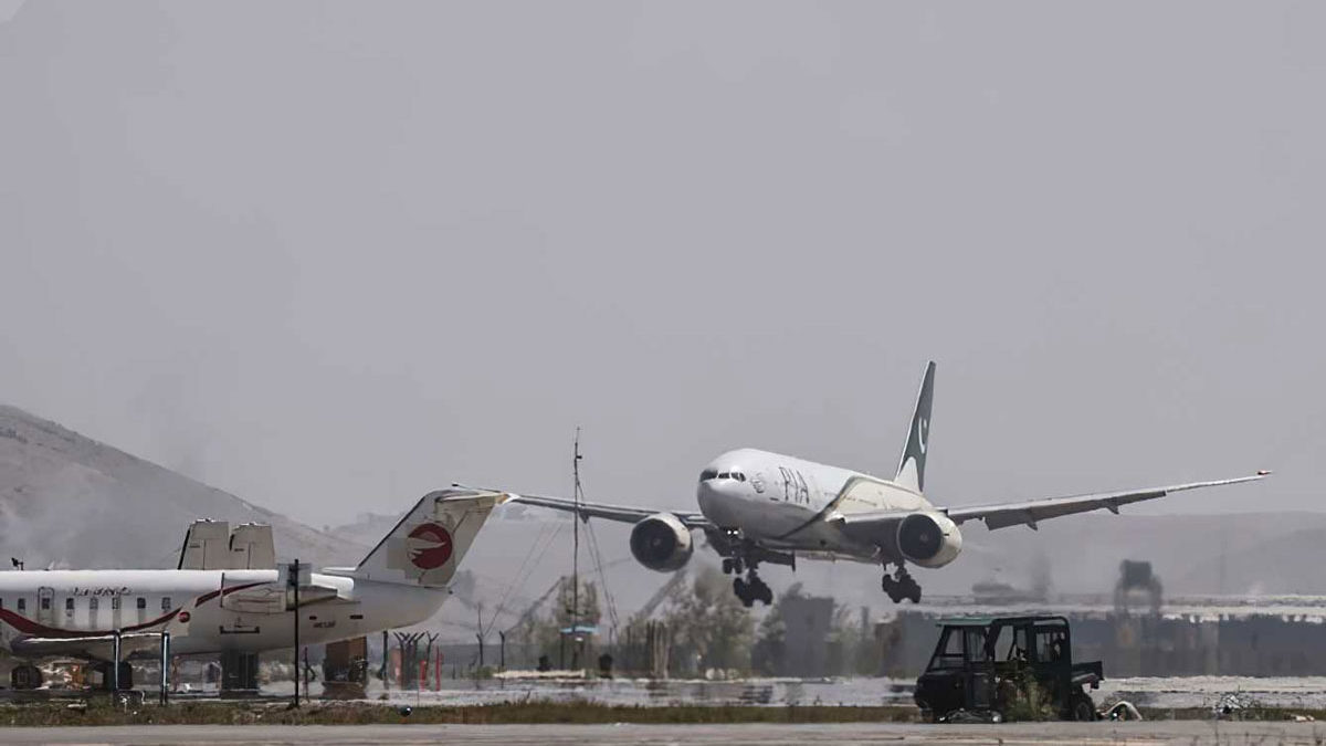Kabul: Aterriza el primer vuelo comercial internacional desde que los talibanes tomaron el poder