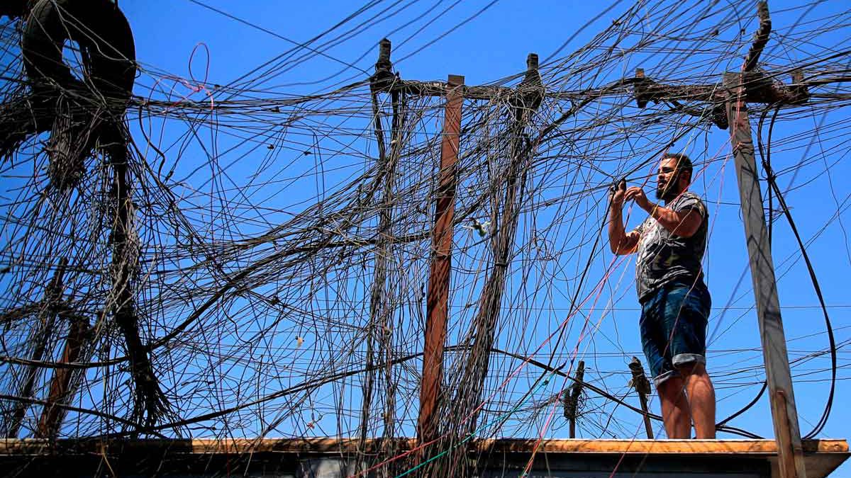Los contratos clandestinos y la corrupción perpetúan la crisis de electricidad de Irak