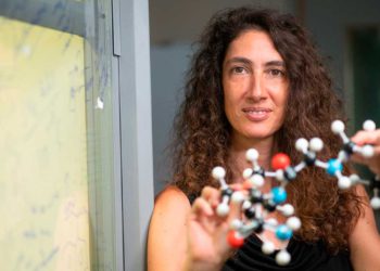 Científicos israelíes descubren una forma asequible de extraer combustible de hidrógeno del agua