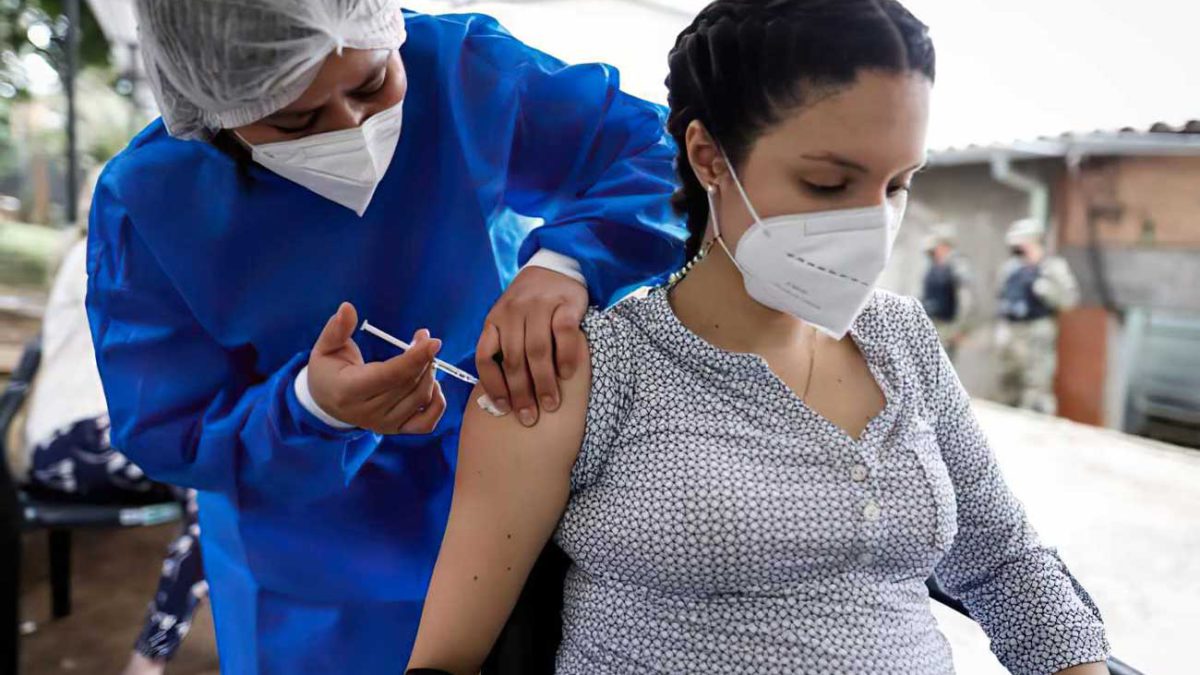 Covid-19: El impacto de las vacunas en los fetos en desarrollo
