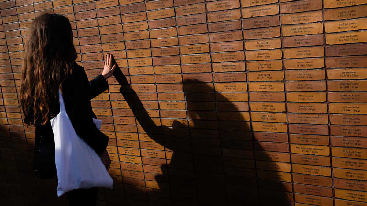 Holanda inaugura su primer monumento nacional al Holocausto