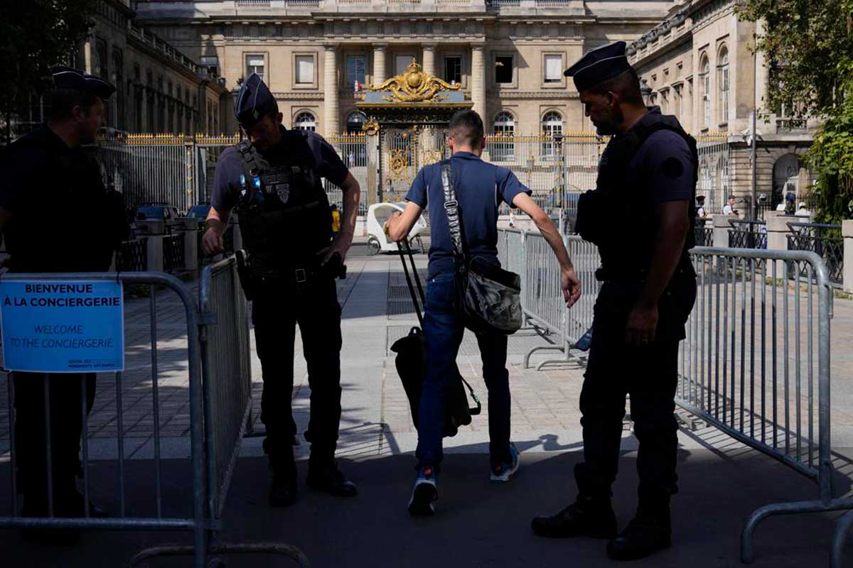 Atentados de París: ¿Qué está en juego en el mayor juicio de la historia de Francia?
