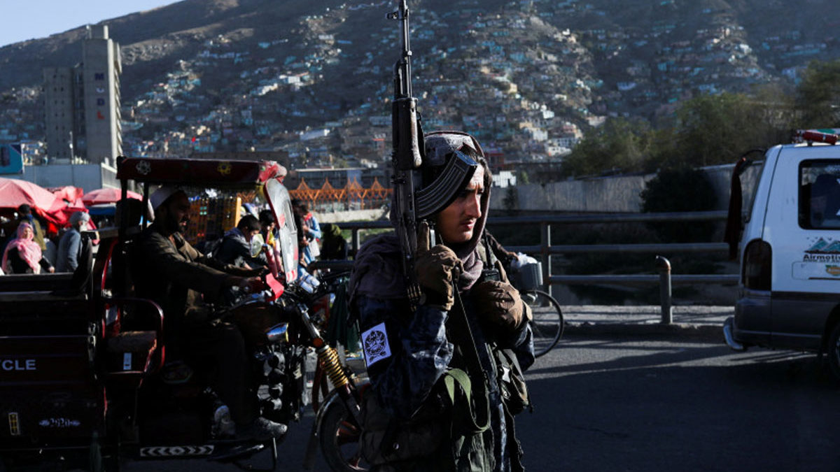 Los talibanes advierten a EE.UU. contra las operaciones con drones en Afganistán