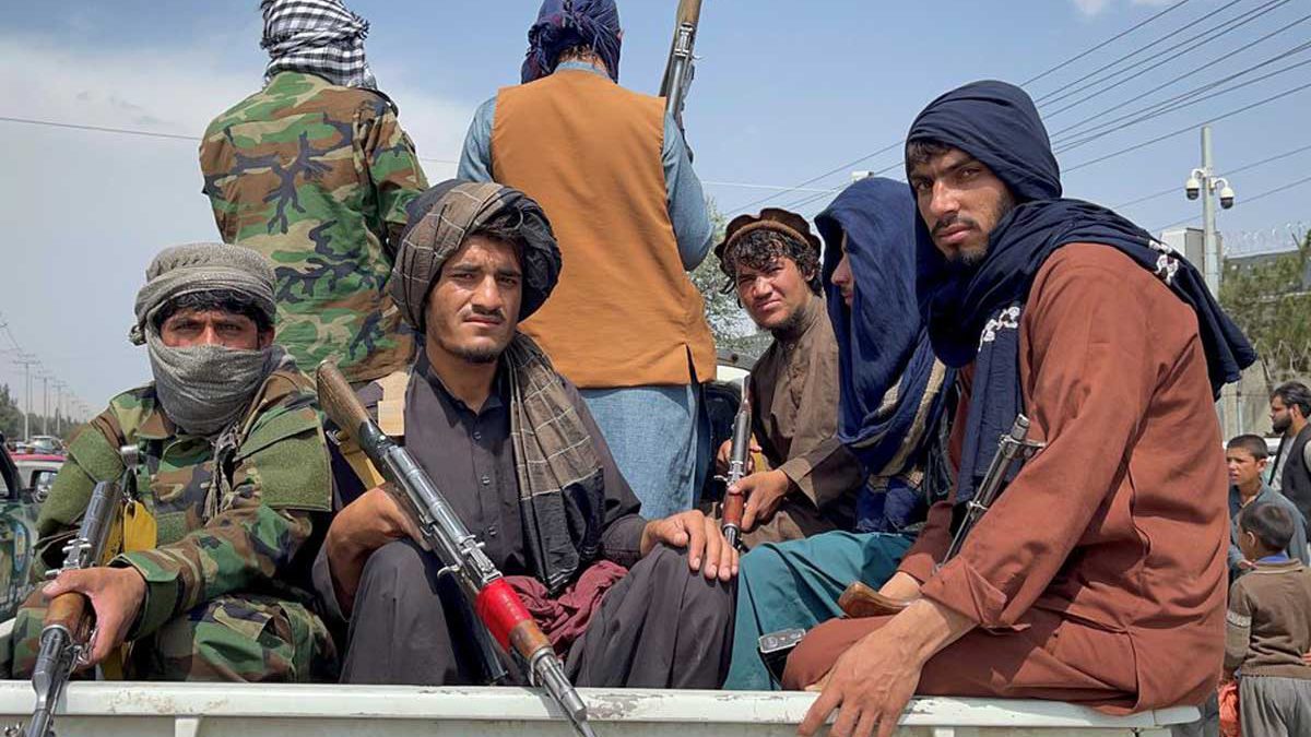 La Unión Europea dice que no se apresurará a reconocer a los talibanes