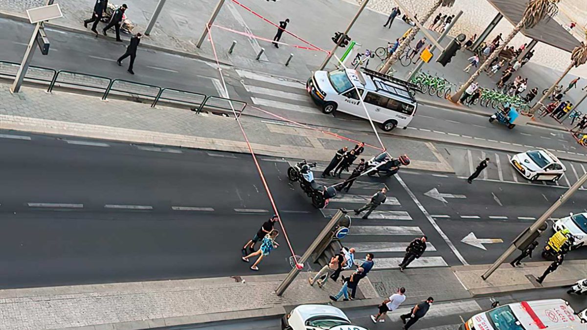 Árabe detenido tras amenazar con un arma a los transeúntes en Tel Aviv