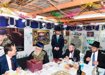 El Presidente Herzog visita la Sucá del Gran Rabino Yitzhak Yosef