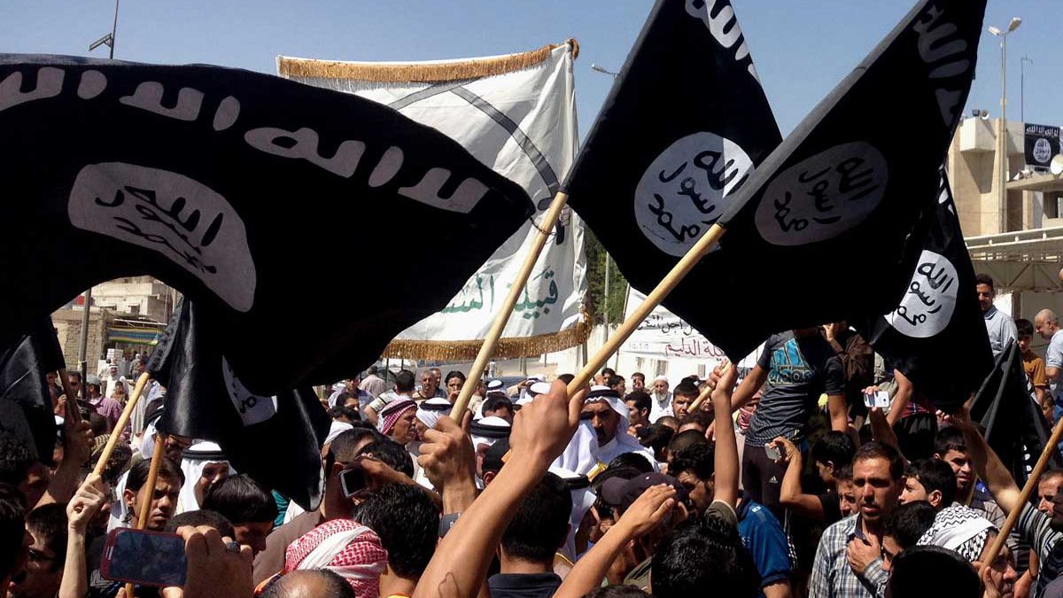 Mujer alemana que se unió al ISIS enfrenta veredicto por el asesinato de una niña yazidí en Irak