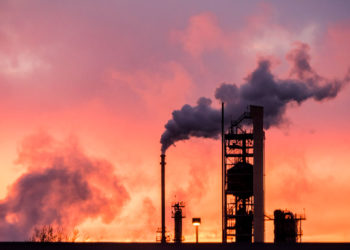 La demanda de combustibles fósiles supera los máximos previos a la crisis del COVID