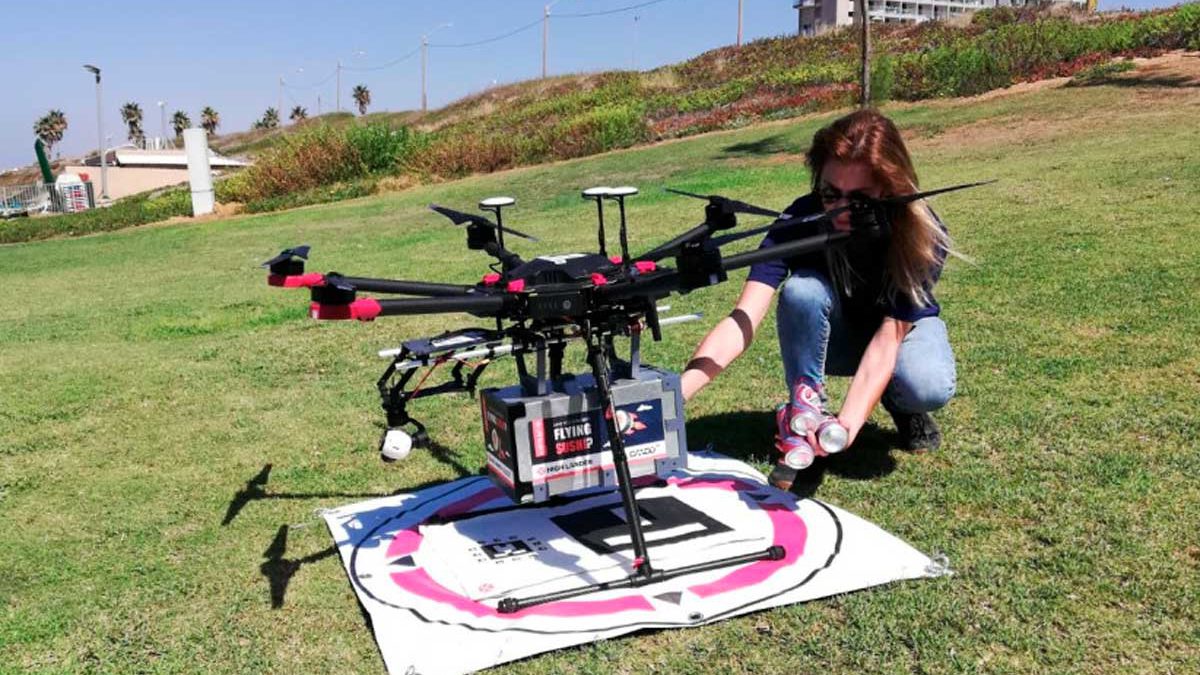 Drones reparten sushi y helados a través de los cielos de Tel Aviv