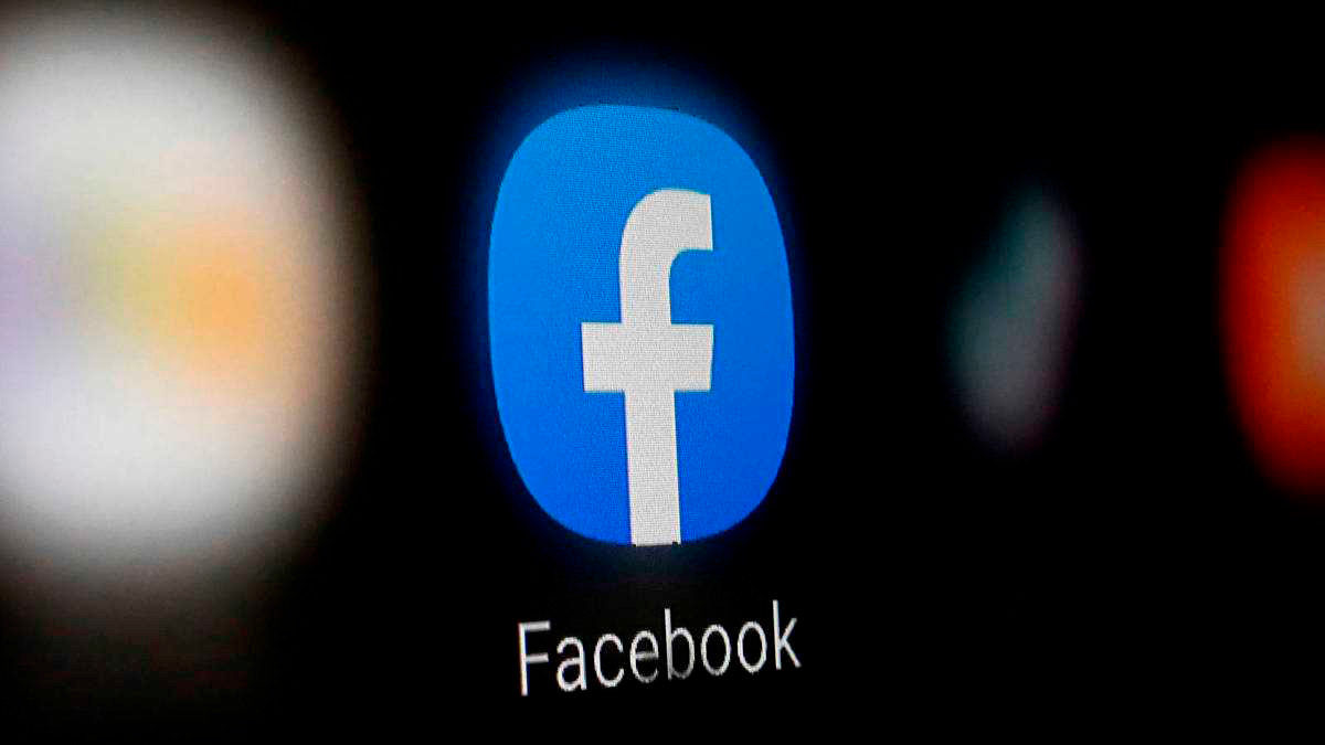 Facebook planea cambiar su nombre