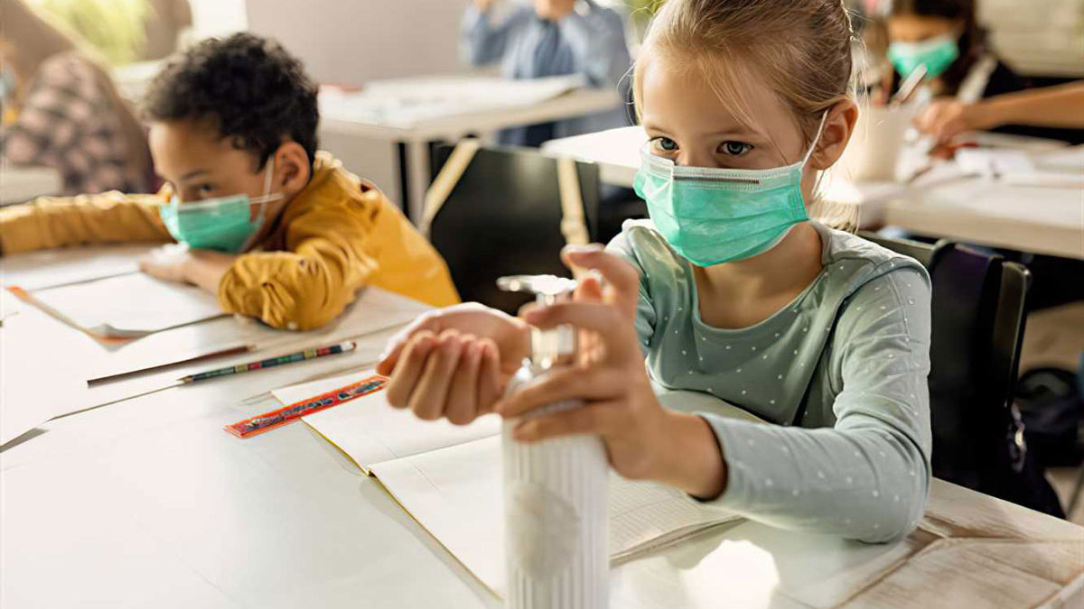 Los niños son menos propensos que los adultos a reinfectarse con el COVID