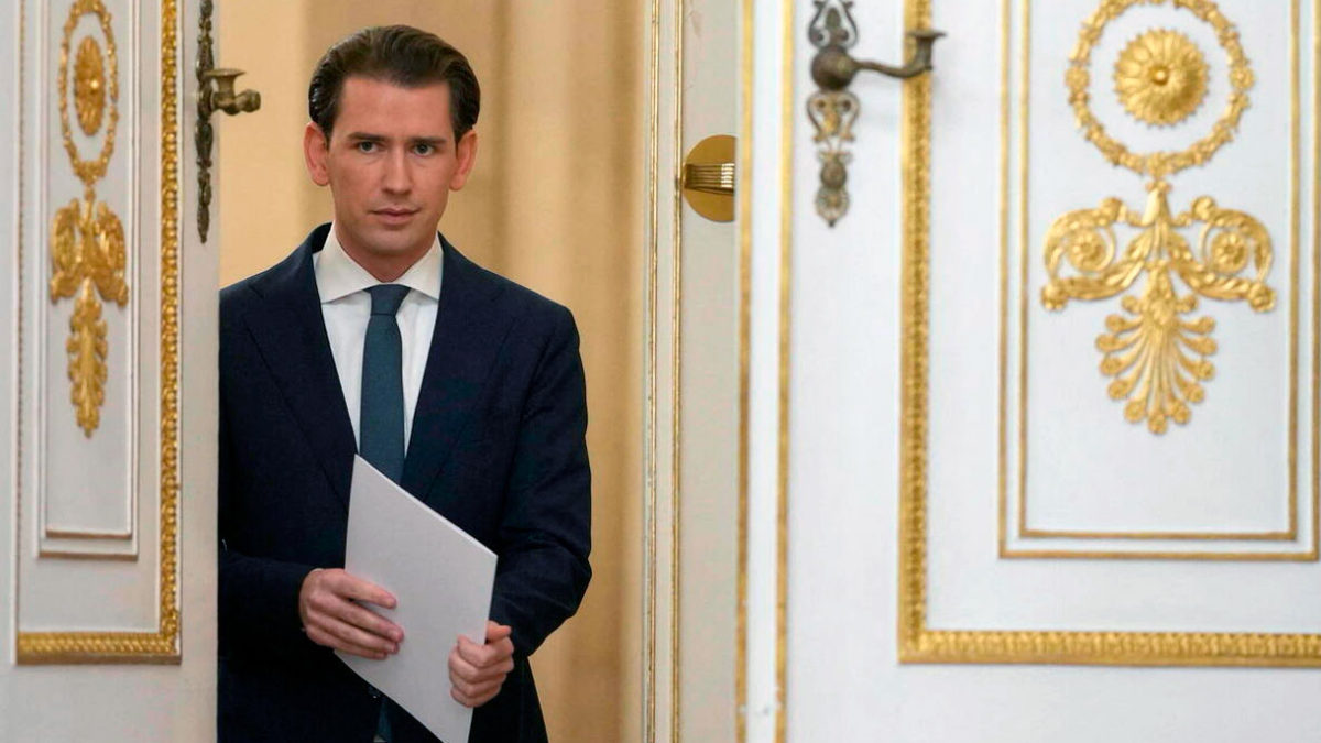 Investigado por corrupción, Sebastian Kurz dimite como canciller de Austria