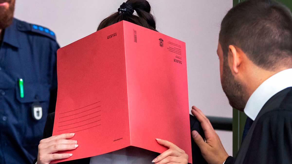 Tribunal alemán condena a terrorista del Estado Islámico a 10 años de cárcel