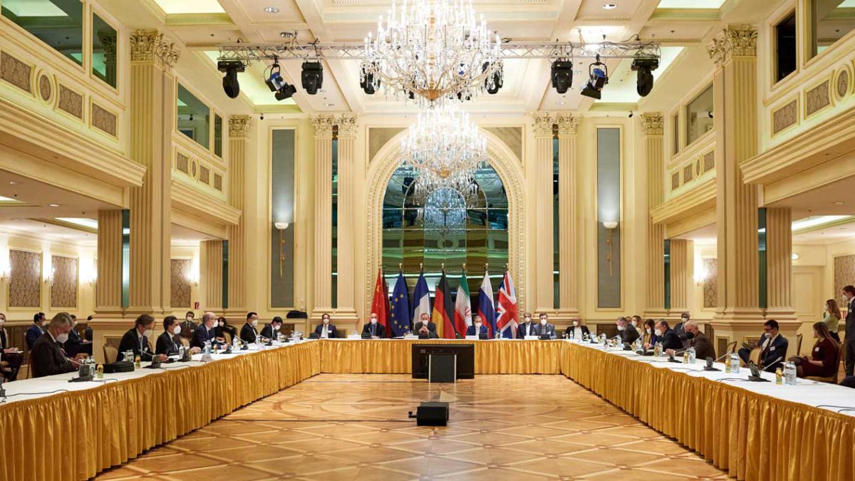 Irán y los socios del acuerdo nuclear buscan una fecha para las conversaciones en Viena