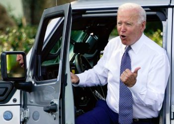 Biden está conduciendo a EE. UU. a un precipicio económico