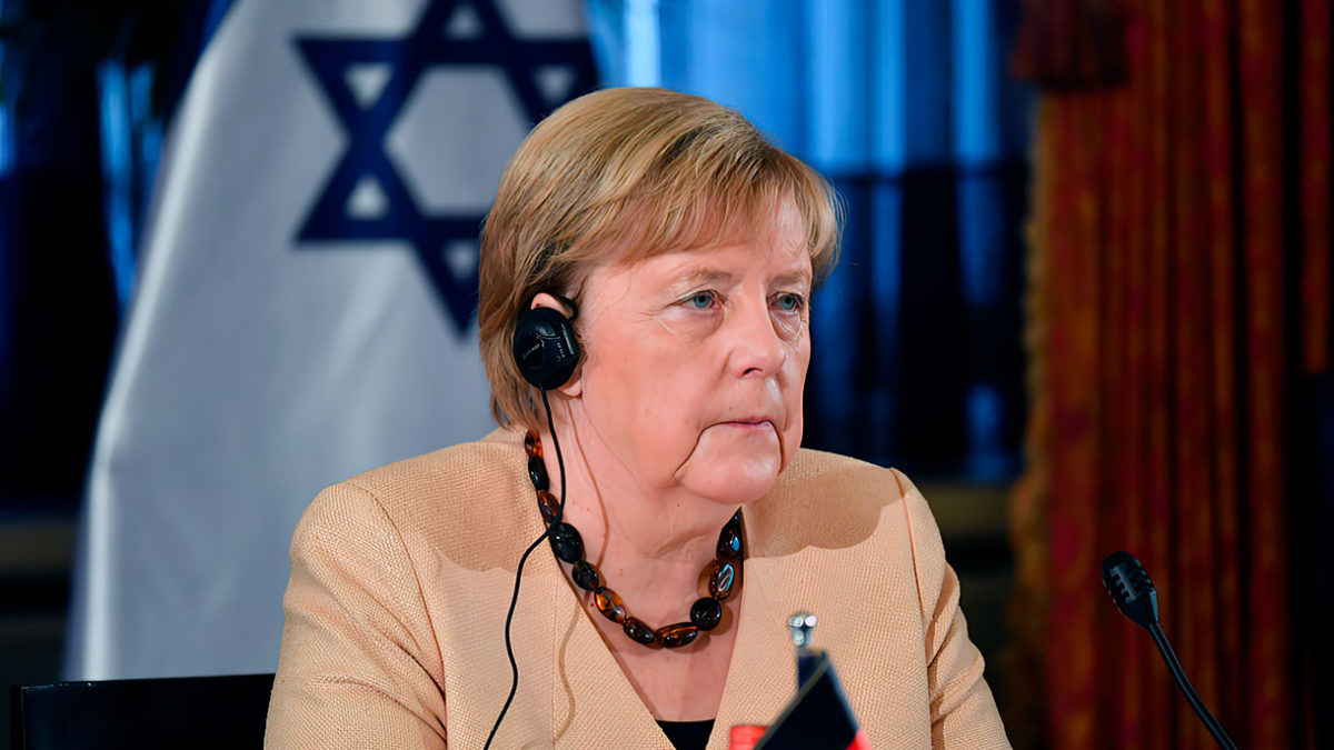 Merkel: Las conversaciones con Irán deben reanudarse urgentemente