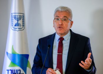 Israel ve un resurgimiento de la quinta ola de infecciones de COVID-19