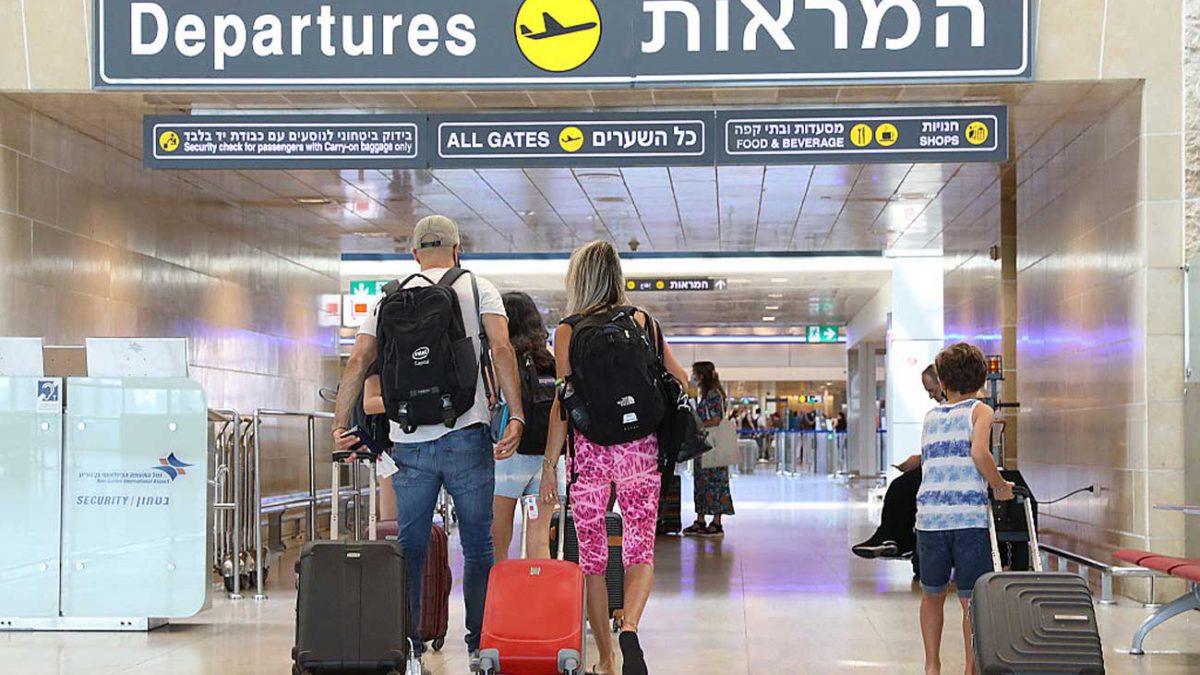 Israel evalúa prohibir los viajes a la Europa debido al aumento de casos de COVID