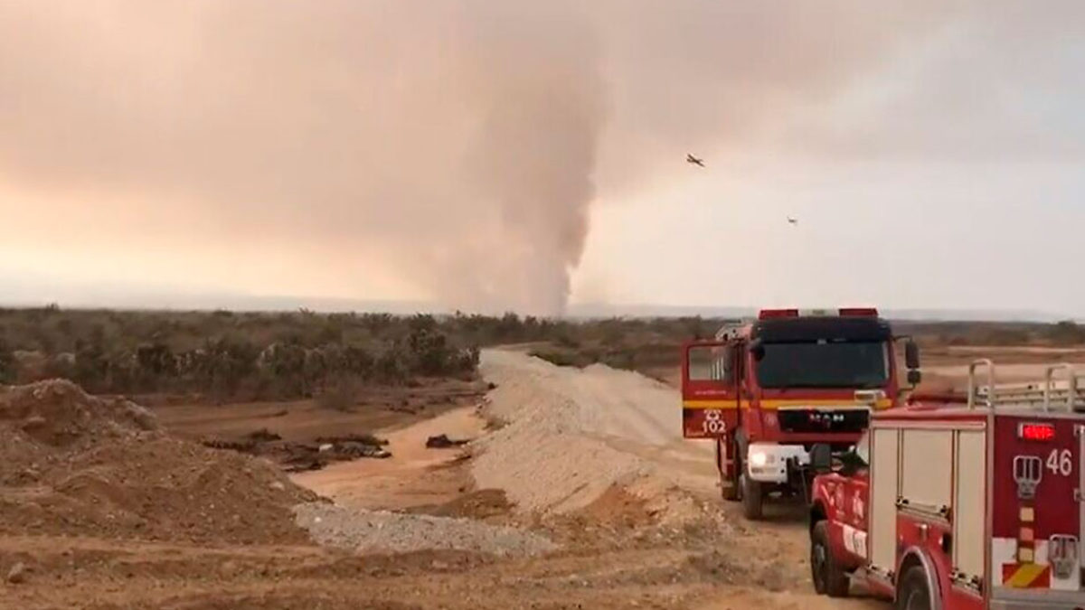 Gran incendio en la frontera entre Israel y Jordania pone en peligro un gasoducto