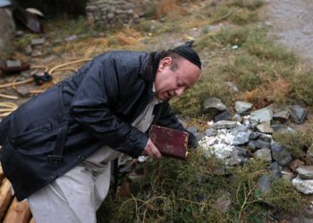 El último judío afgano exige $10 millones para mudarse a Israel