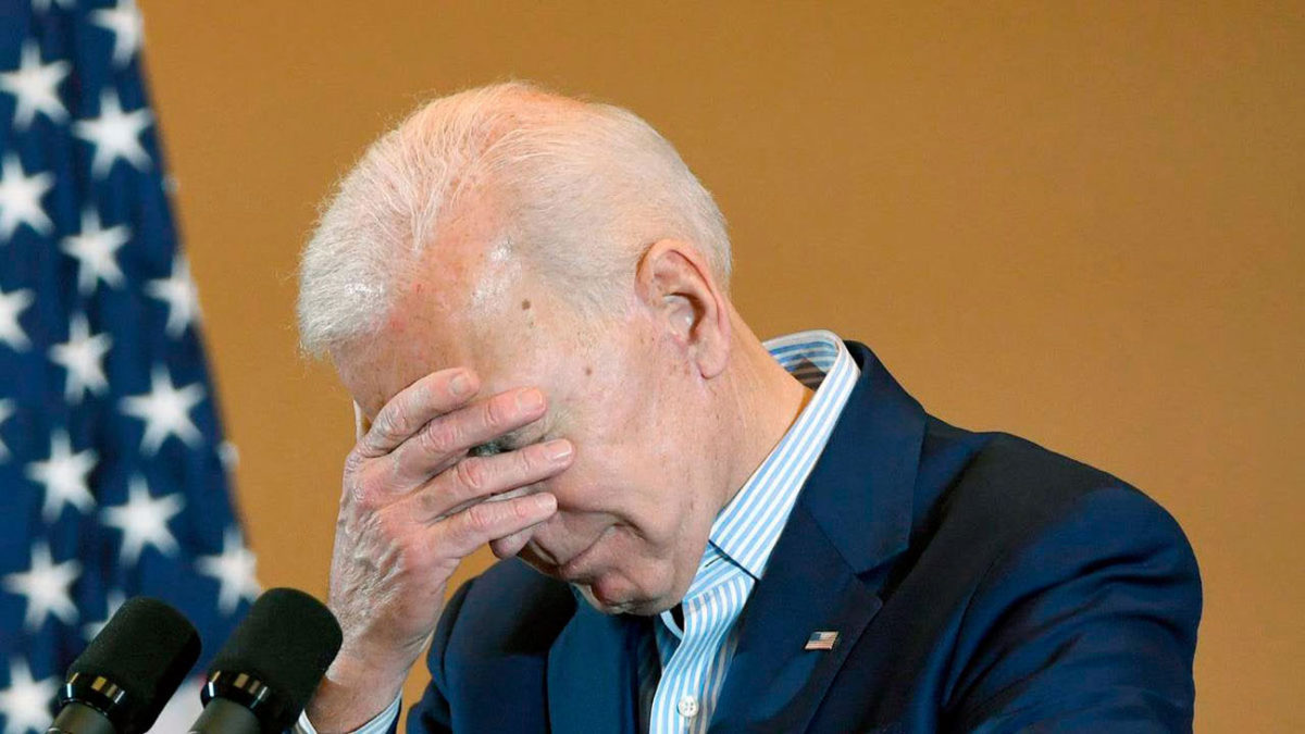 El índice de aprobación de Biden cae al 38%