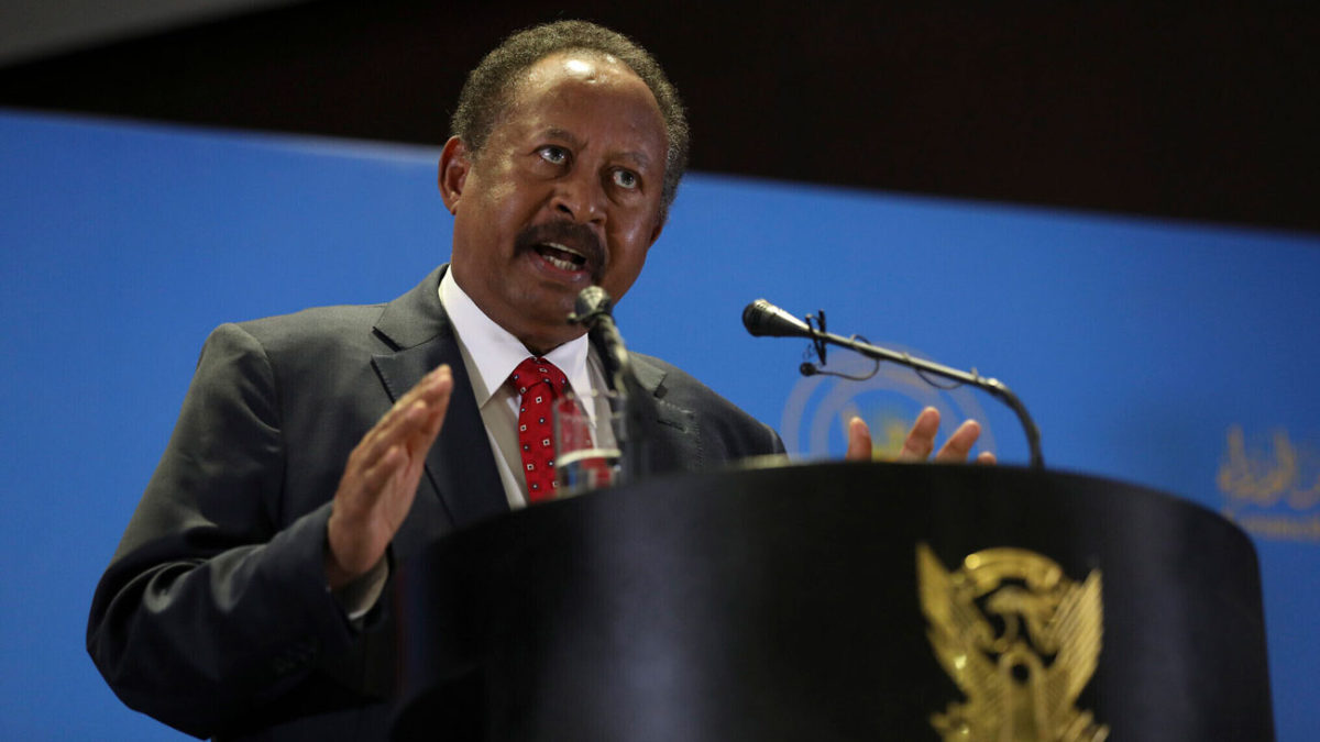 El ejército sudanés acepta restituir al depuesto primer ministro