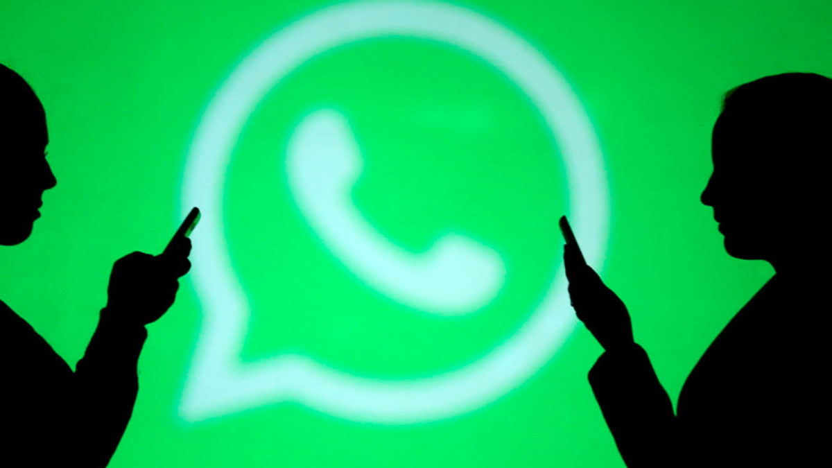 ¿Puede el FBI vigilar tus conversaciones de WhatsApp?