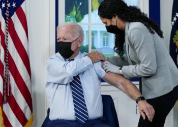 La falsa Casa Blanca es un hogar consecuente con el falso presidente