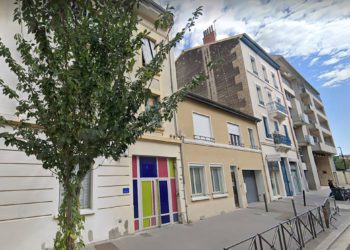 Adolescente detenido tras agitar un machete frente a escuela judía francesa