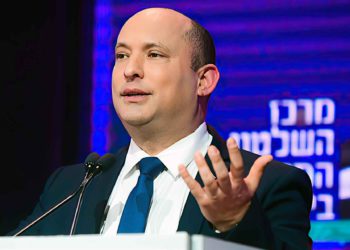 Bennett sobre ejercicios de las FDI: Quien tenga que recibir el mensaje, lo recibirá