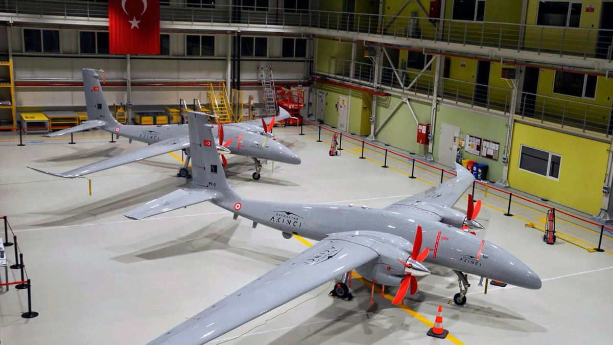 Turquía intensifica la cooperación militar con Ucrania