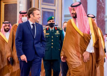 Macron se reúne con el príncipe heredero saudí en una gira por el Golfo