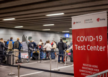 Israel registra más de 1.000 casos diarios de COVID