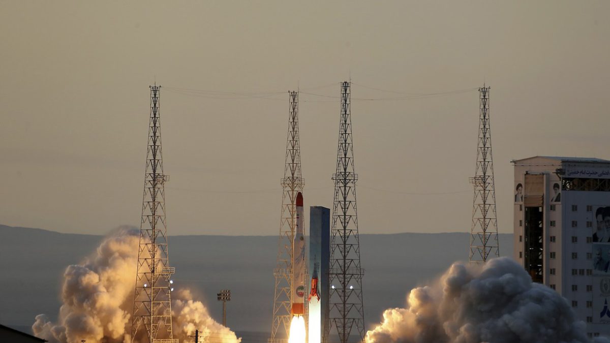 Francia condena el lanzamiento de un cohete iraní en medio de las negociaciones nucleares