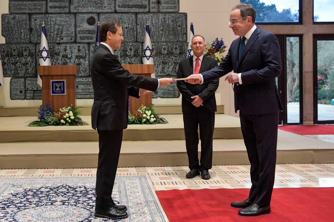 Bennett se reúne con el nuevo embajador de Estados Unidos en Israel
