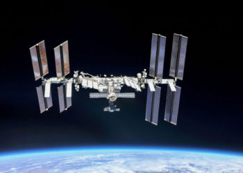 La Estación Espacial Internacional gira para esquivar la basura espacial