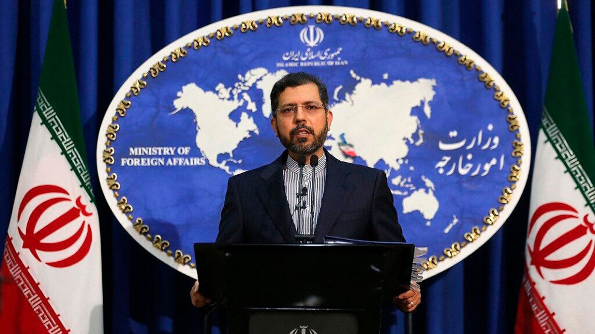 Irán responde airadamente después que Israel pidiera suspender las conversaciones nucleares